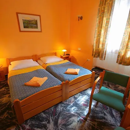 Bed & Breakfast Olimp Retro *